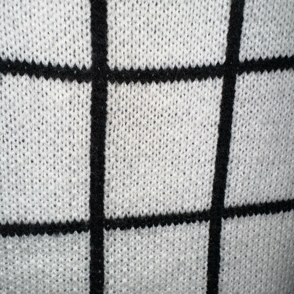 White and Black Plaid Vest - Picture 3 of 3